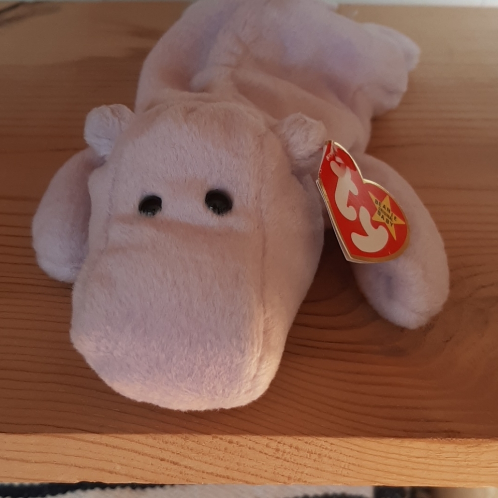 Ty Beanie Baby - Happy the Hippo